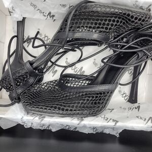 Mixx Shuz Black Mesh Leg Wrap Women's Shoes Size 9